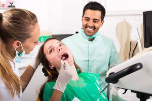 Our dentist in Los Angeles treating a patient